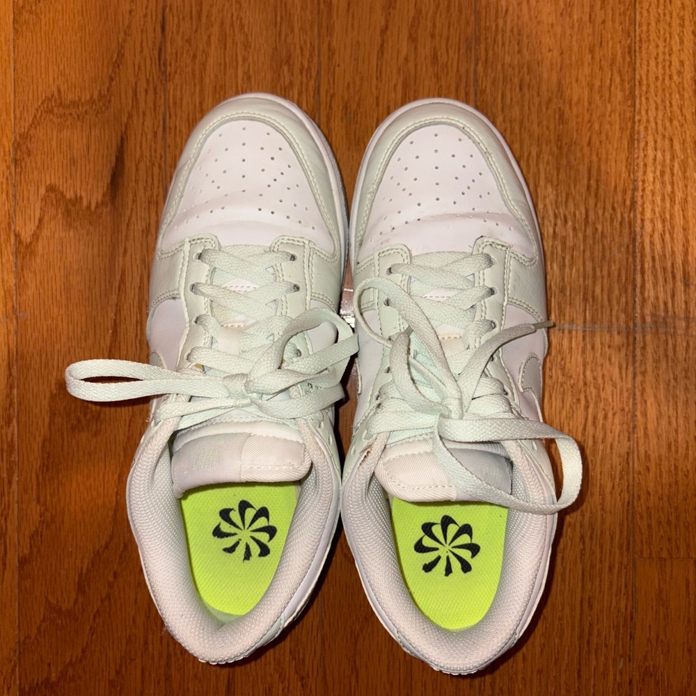 Nike Dunks (white & mint green)